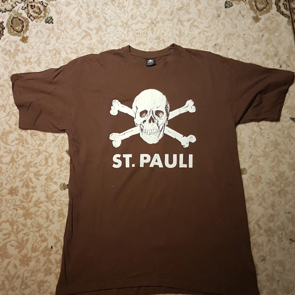 ST Pauli FC tee size L