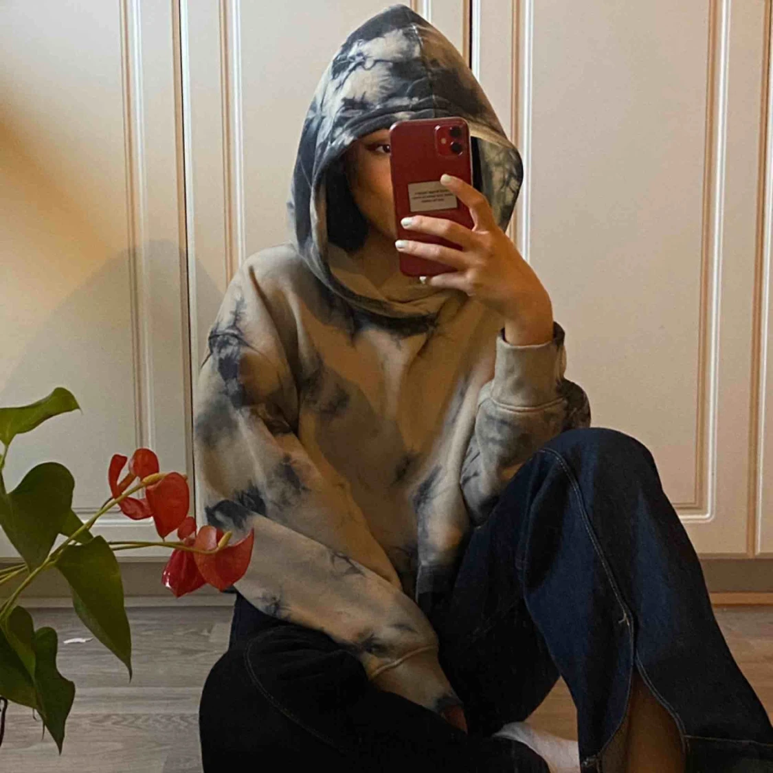 Hoodie i storlek Xs samt oversized från Weekday - 90