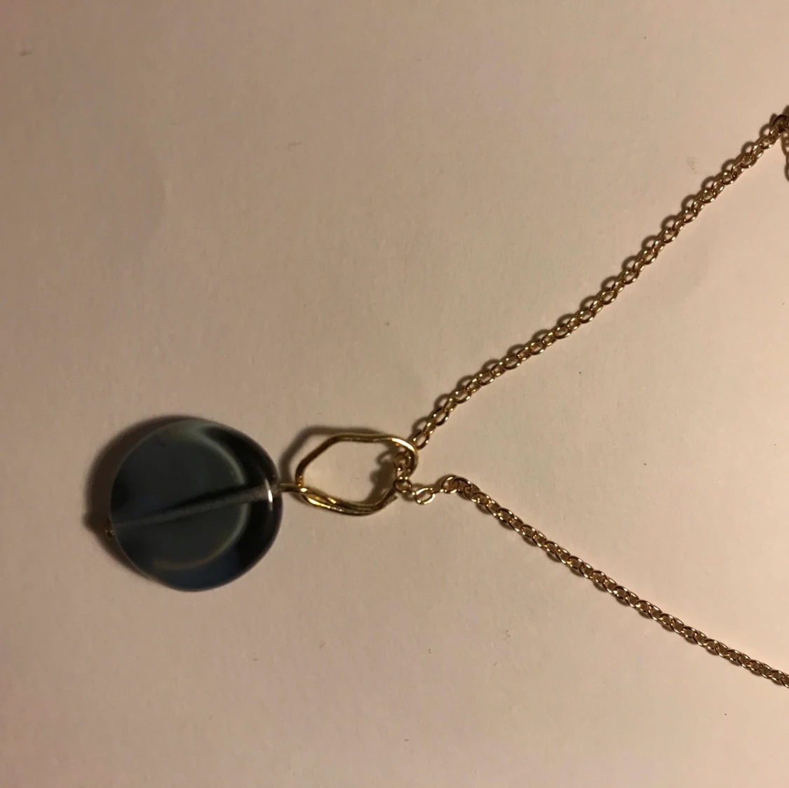 Matchande örhängen och halsband:) blå och guld - 91