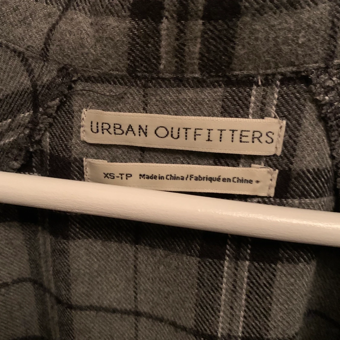 Skjorta från Urban Outfitters  - 90