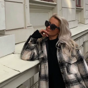 S - Säljer min super snygga kappa som är använt bara några gånger och är i toppen skick!💕 frakten står köparen för! 