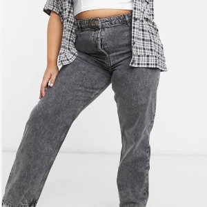 Gråa jeans  - Gråa jeans 👖 i storlek EU 48 L34 