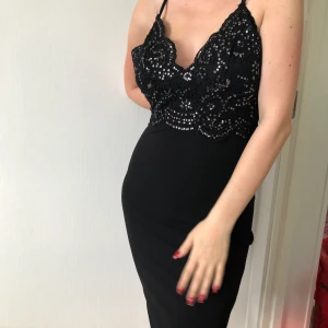 Klänning - Superfin klänning till fest! 🖤