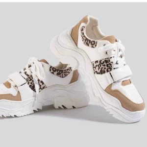 As balla skor - Från Nakd strl 36. Aldrig använda utomhus för dem är inte min stil alls.