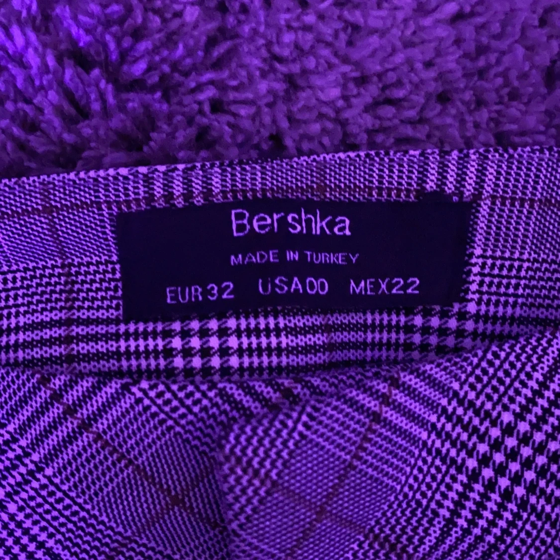 Bershka, kostymbyxor storlek 32 - 91