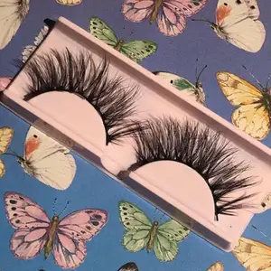 Syntetiska lösfransar! Ykkishop på instagram 💖💖