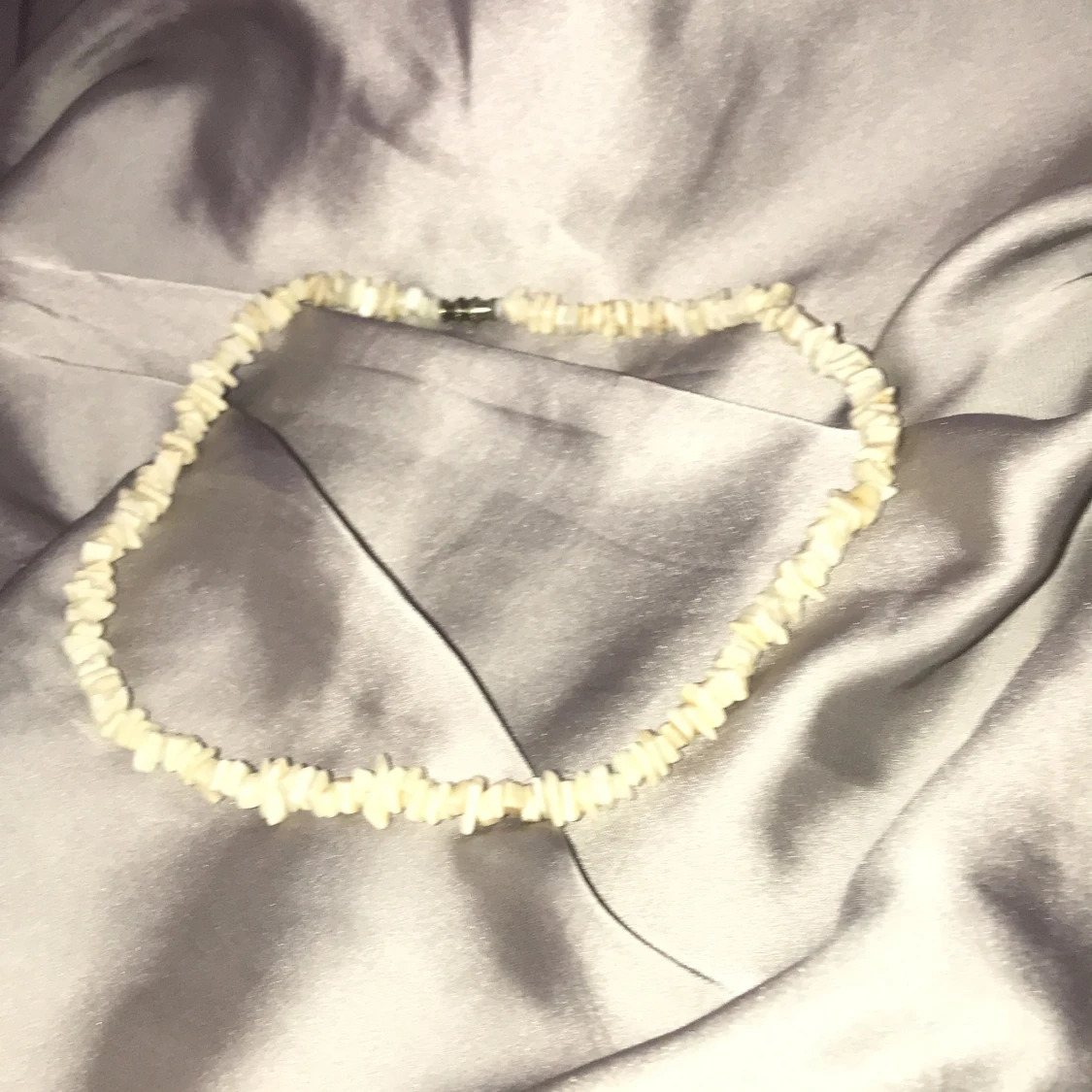 Ett armband och ett halsband - 90