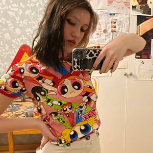 Power puff girls tröja - En babytee med ppg motiv, passar en XS ☺️ kan fraktas såklart