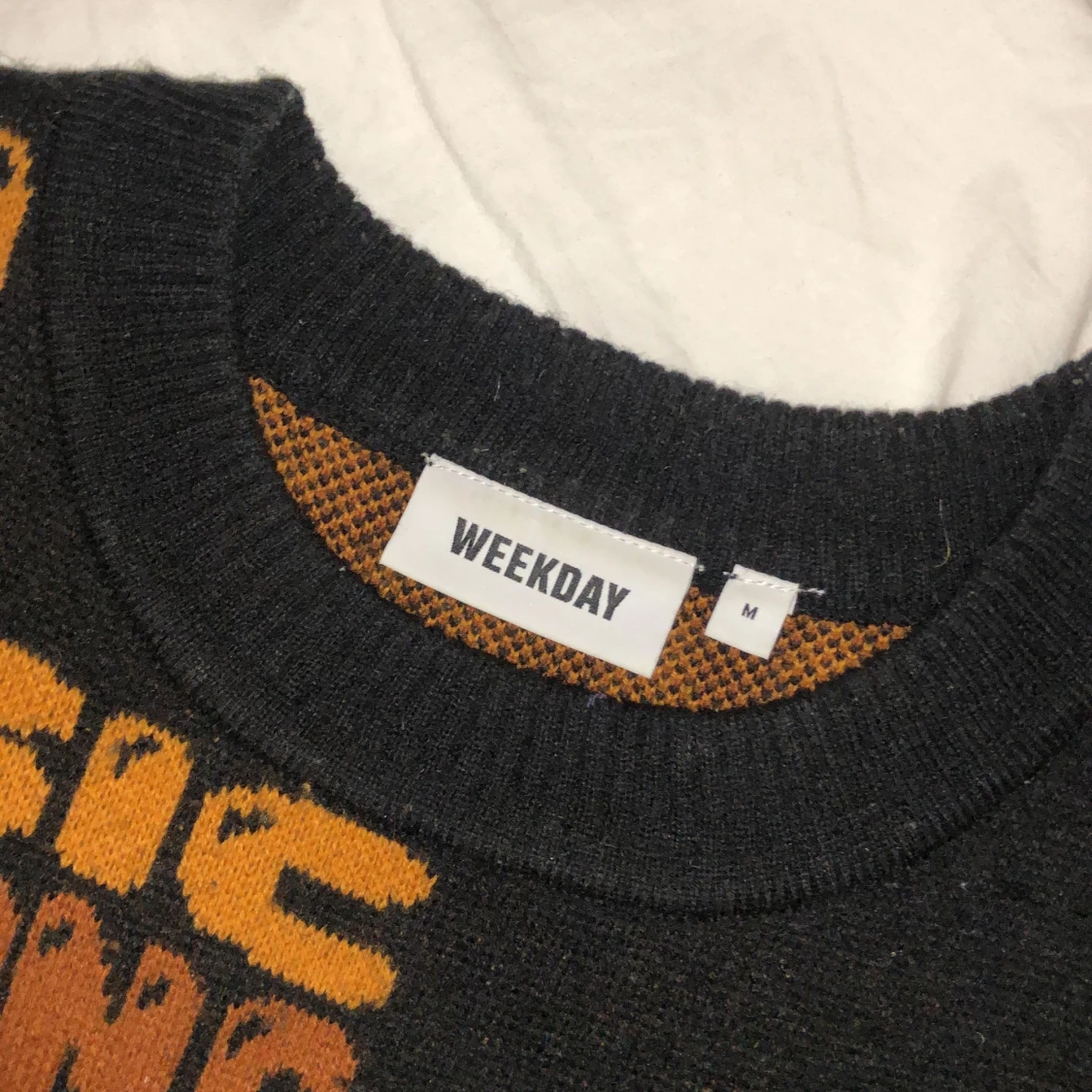 Svart weekday knitted sweater med text - 91
