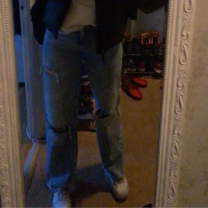 Jeans från bershka  - Fina jeans från Bershka i storlek 36!