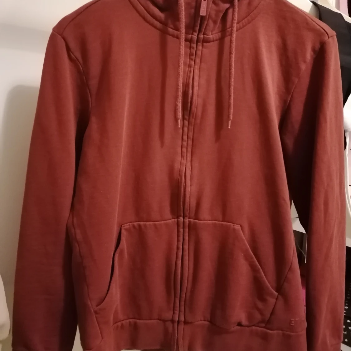 Brun/röd/orange zip up hoodie