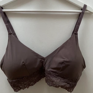Skön bralette - Sjukt skön bralette i storlek L, men passar nog M också! 🤍 endast testad! 