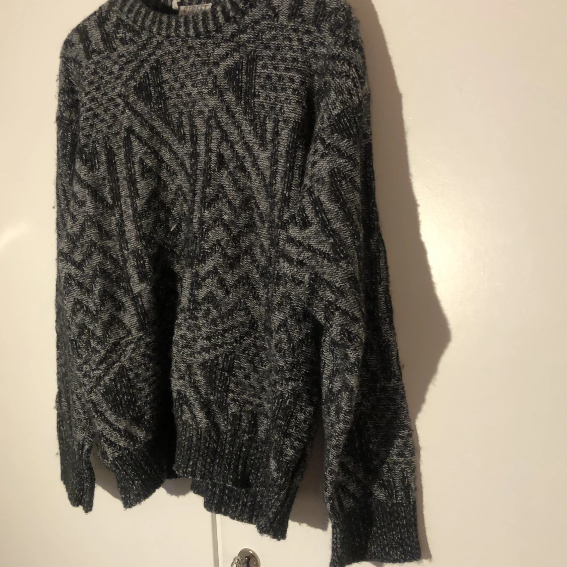 Mönstrad tjocktröja  - 91