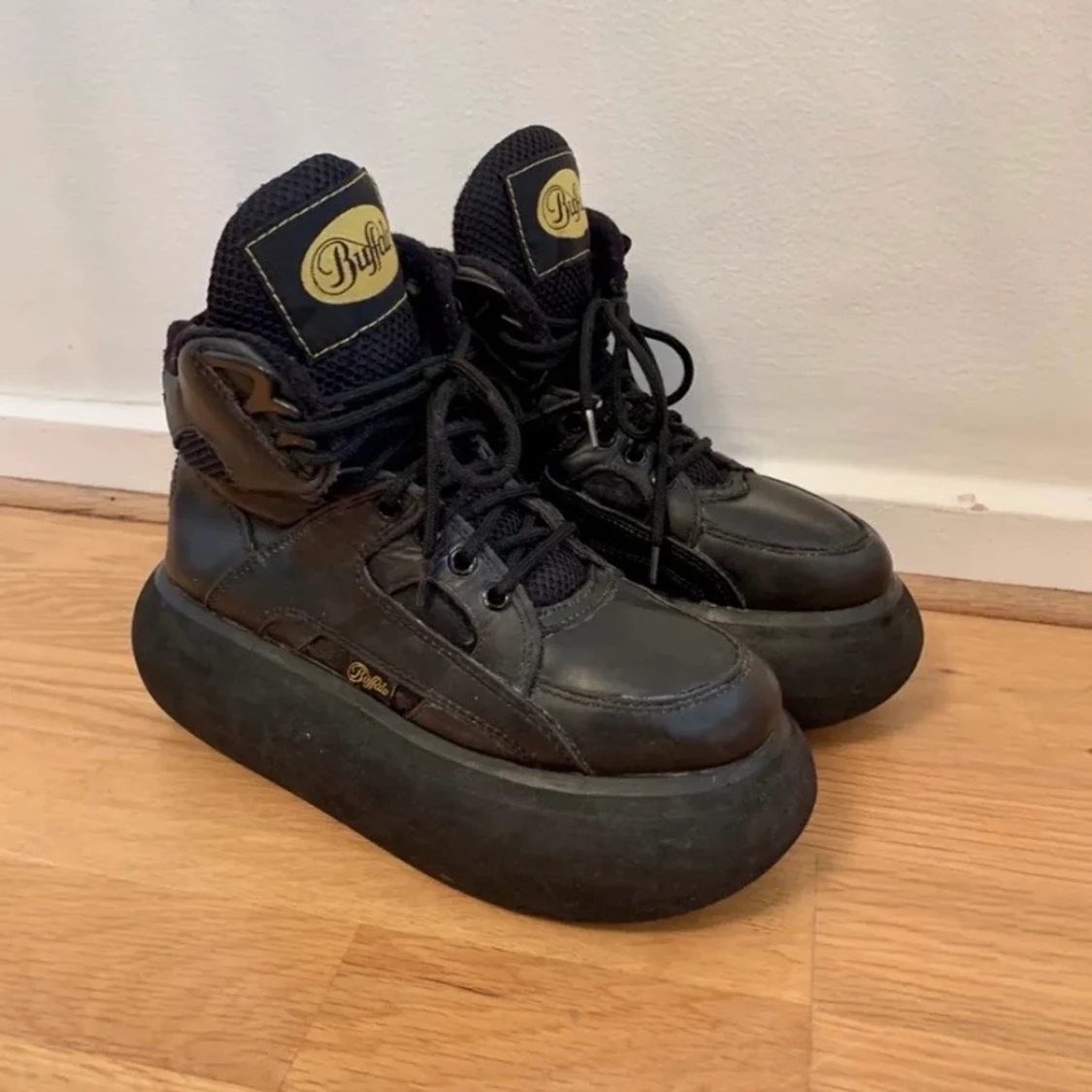 Buffalo tower 90’s