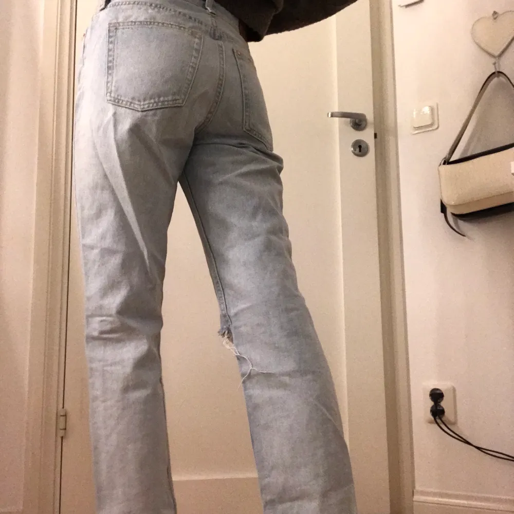 Mega snygga jeans i fin tvätt . Jeans & Byxor.