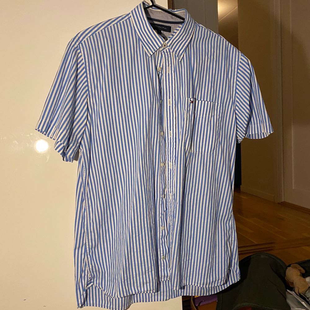 Tommy Hilfiger randig skjorta | Plick Second Hand