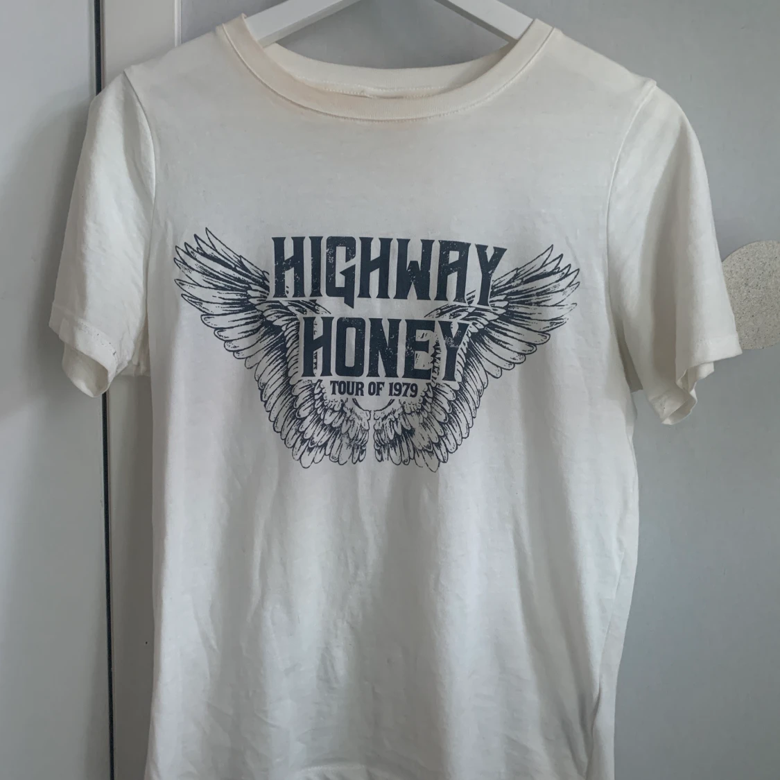 T-shirt från Ginatricot 