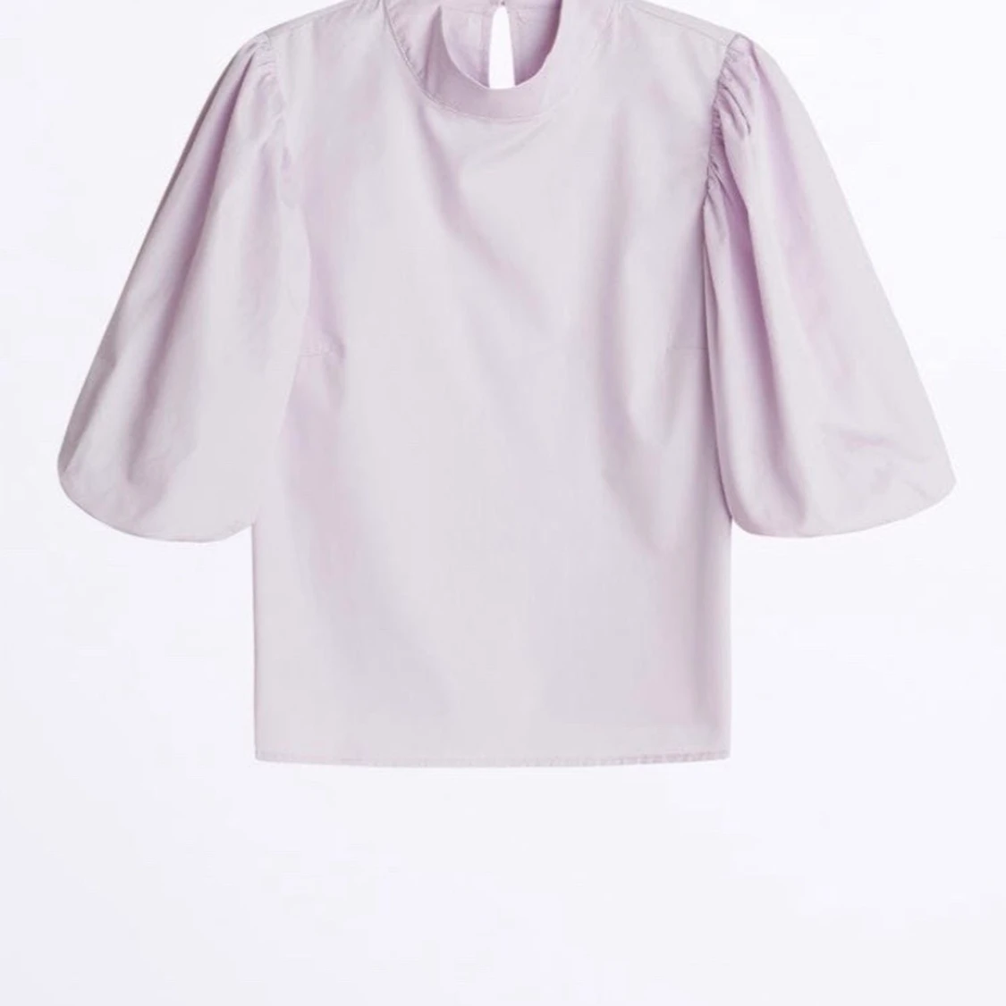 Blus med puffärmar - 91