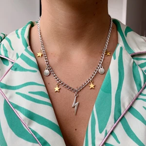 Blixt/Smiley Necklace  - Underbart halsband med blandade berlocker , finns i begränsat antal. 119kr inklusive frak ⚡️💓🌟