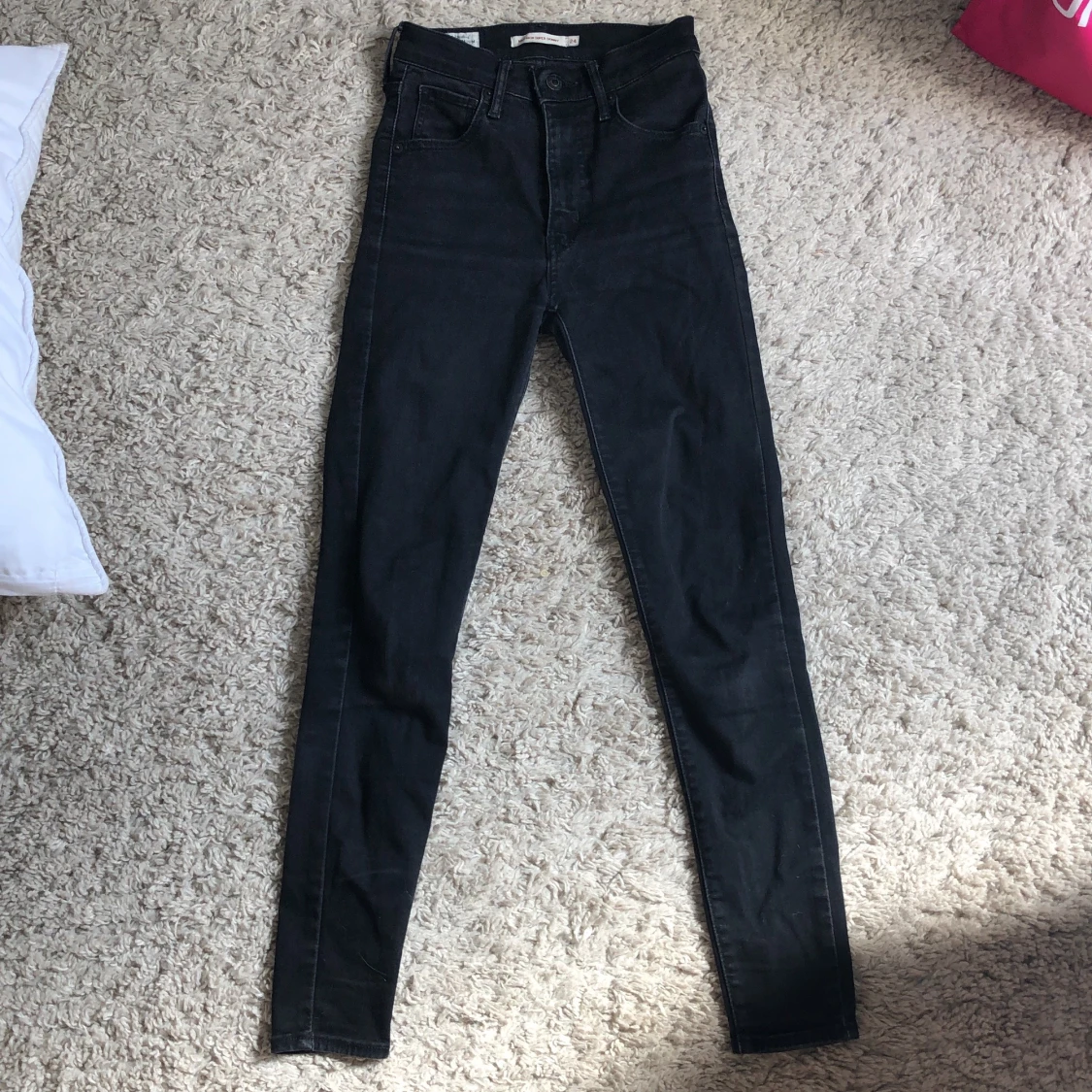 Mile high super skinny levis jeans storlek 24