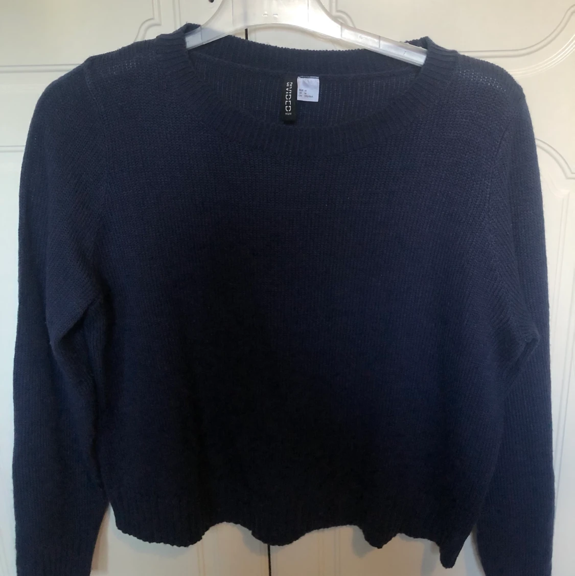 Stickat tröja mörkblå från HM 