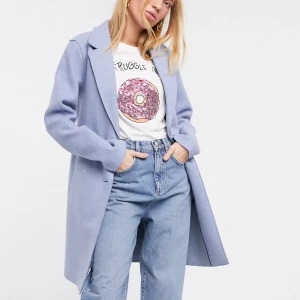 Blå kappa - Kappa från only i Stl XS nypris 600kr. Använd 1 gång