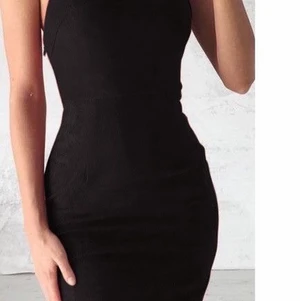Svart tight klänning - Svart kort klänning❤️
