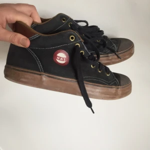  - Finfina skor! Köparen betalar frakten! :)