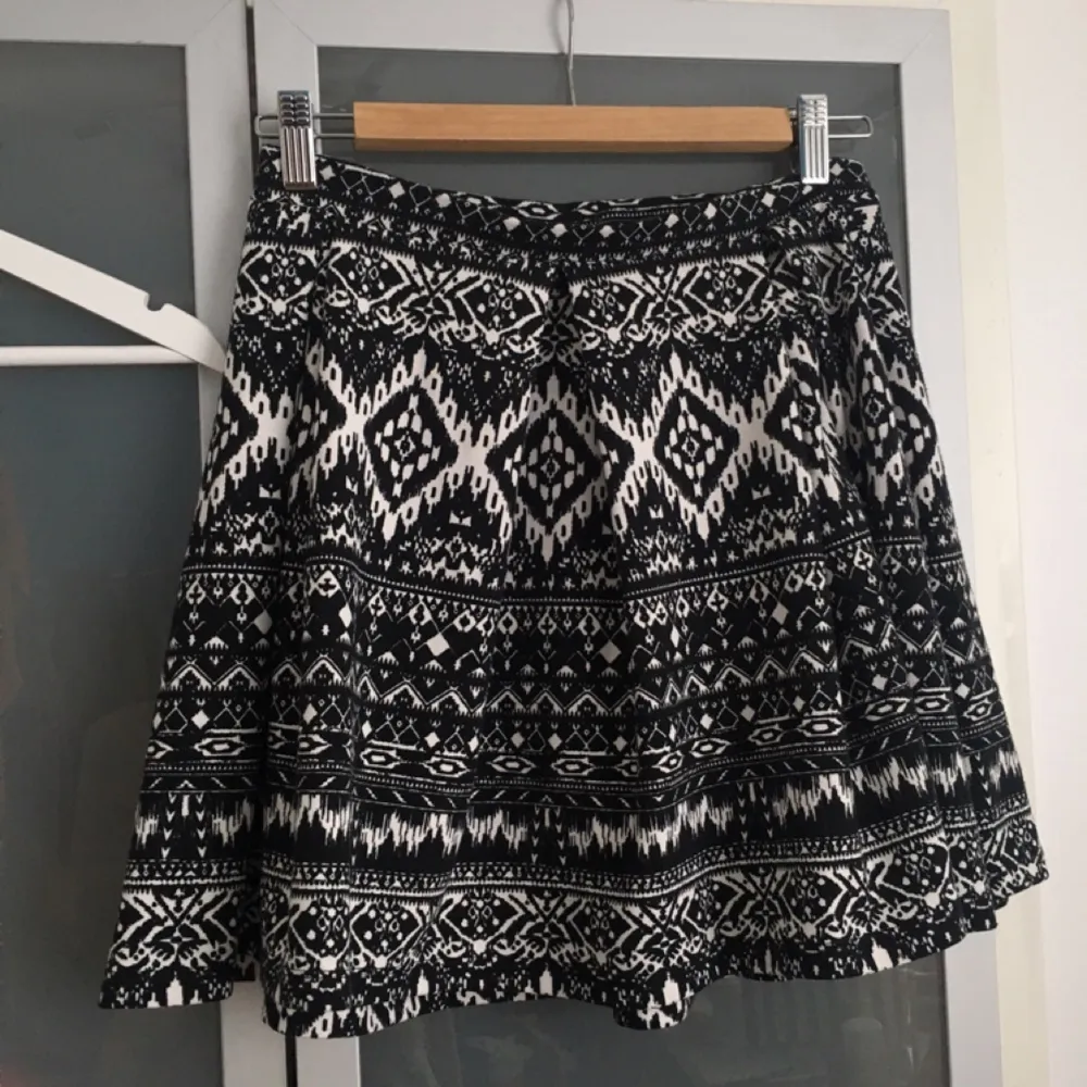 knappt använd skater skirt🌸. Kjolar.