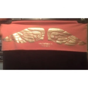  - Victorias secret leggings med tryck baktill. Storlek S. Köparen står för frakt kostnaden 🌸