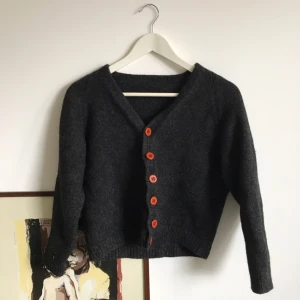  - Ullkofta i kortare modell