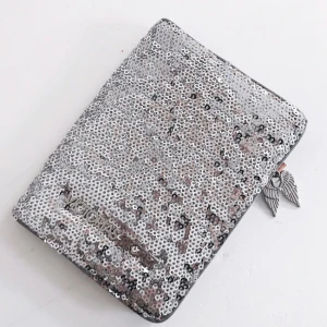  - Limited Edition Passport Cover ifrån Victoria's Secret. I perfekt skick! Nypris var ca 600kr!