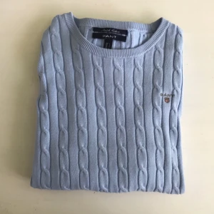  - Äkta gant! Säljer pga att storleken inte passar längre, använt få gånger & mycket varsamt 🌼 frakt ingår i priset