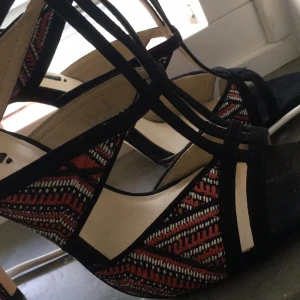  - Aldrig använda från Zara, liten 40. 