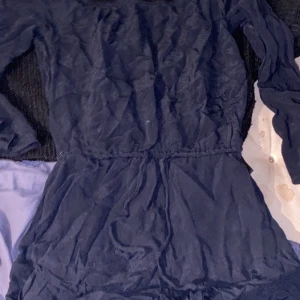 Jumpsuit  - Säljer min favoritjumpsuit. Säljer för att den tyvärr blivit för kort för mig.