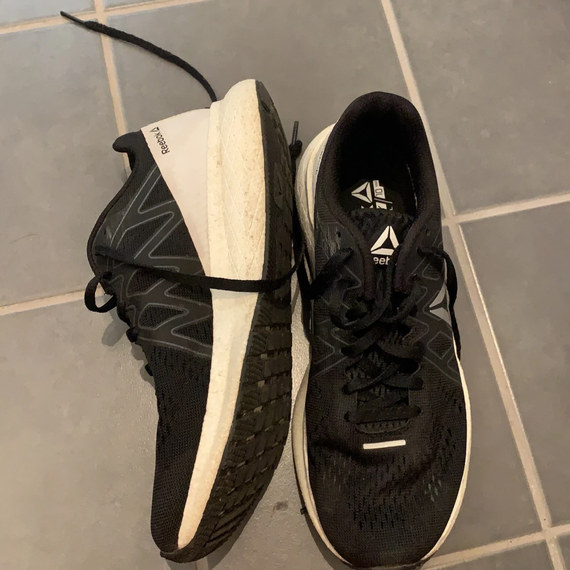 Reebok löprskor - 90