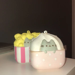 Pusheen squishys ❣️ - Säljer dessa som är köpta på clare’s för 200 kr styck! Name your own price 💖