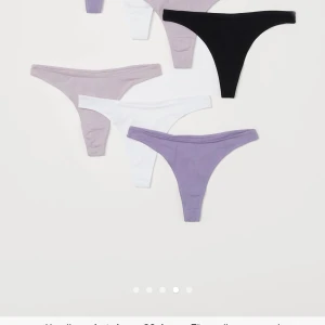 H&M stringtrosor M - Paket med 6st stringtrosor, det var ett 7 pack men jag har anvönta ett par al de lila. Trosorna är små i storleken, köpte i L, men sittesitter mer som en M. Ingen stretch i midjan men ändå sköna.