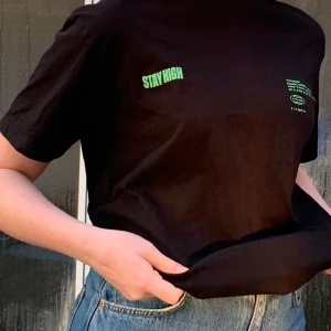 Stay High t-shirt - En ny t-shirt från New Yorker, endast använd några gånger. Storlek M💗 Frakt runt 45 kronor 
