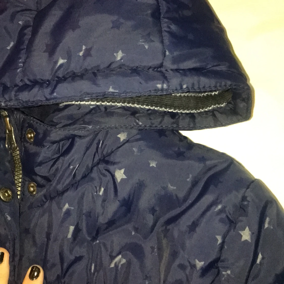 UNIK jacka med diskret stjärnmönster - 91