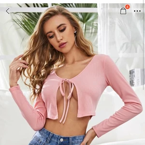 Rosa topp - oanvänd topp , stl M men passar S💞 Frakt tillkommer