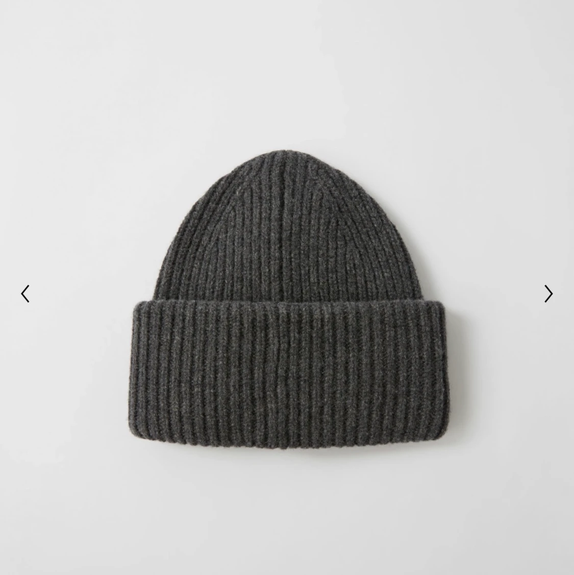 Acne mössa - 90