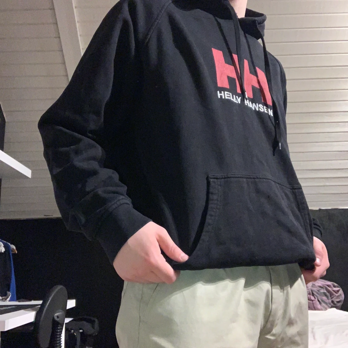 Svart och röd, röd och vit helly Hansen hoodies (older)