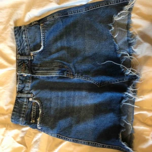  - Min favvokjol från ginatricot som jag tyvärr växt ur! Superfin till sommaren🤪(priset exlusive frakt)