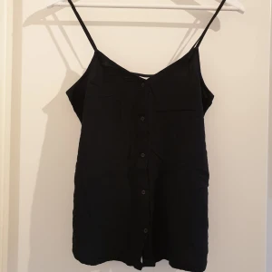  - Linne från Jeansbolaget. Frakt tillkommer! 