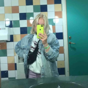 Hoodiee - drity dancing hoodie från HM 🤛🏻