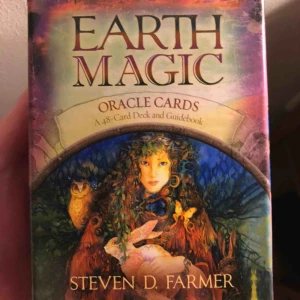  - Alldeles nya endast öppnad men inte använda orakelkort. Klassiska. Frakt tillkommer. 