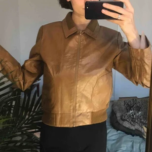  - En fake läderjacka i gott skick! 