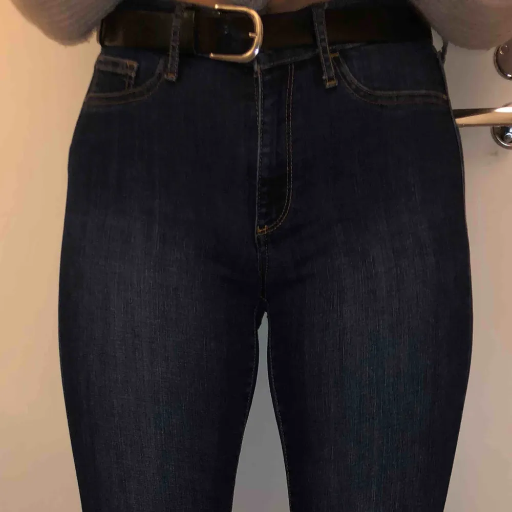 Snygga och sköna jeans från GAP köpta i Paris, jättefint skick! 🌸. Jeans & Byxor.