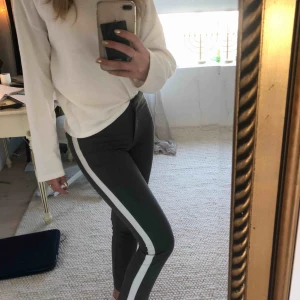  - Kostymbyxor från Zara! Sparsamt använda. Sitter som en smäck.